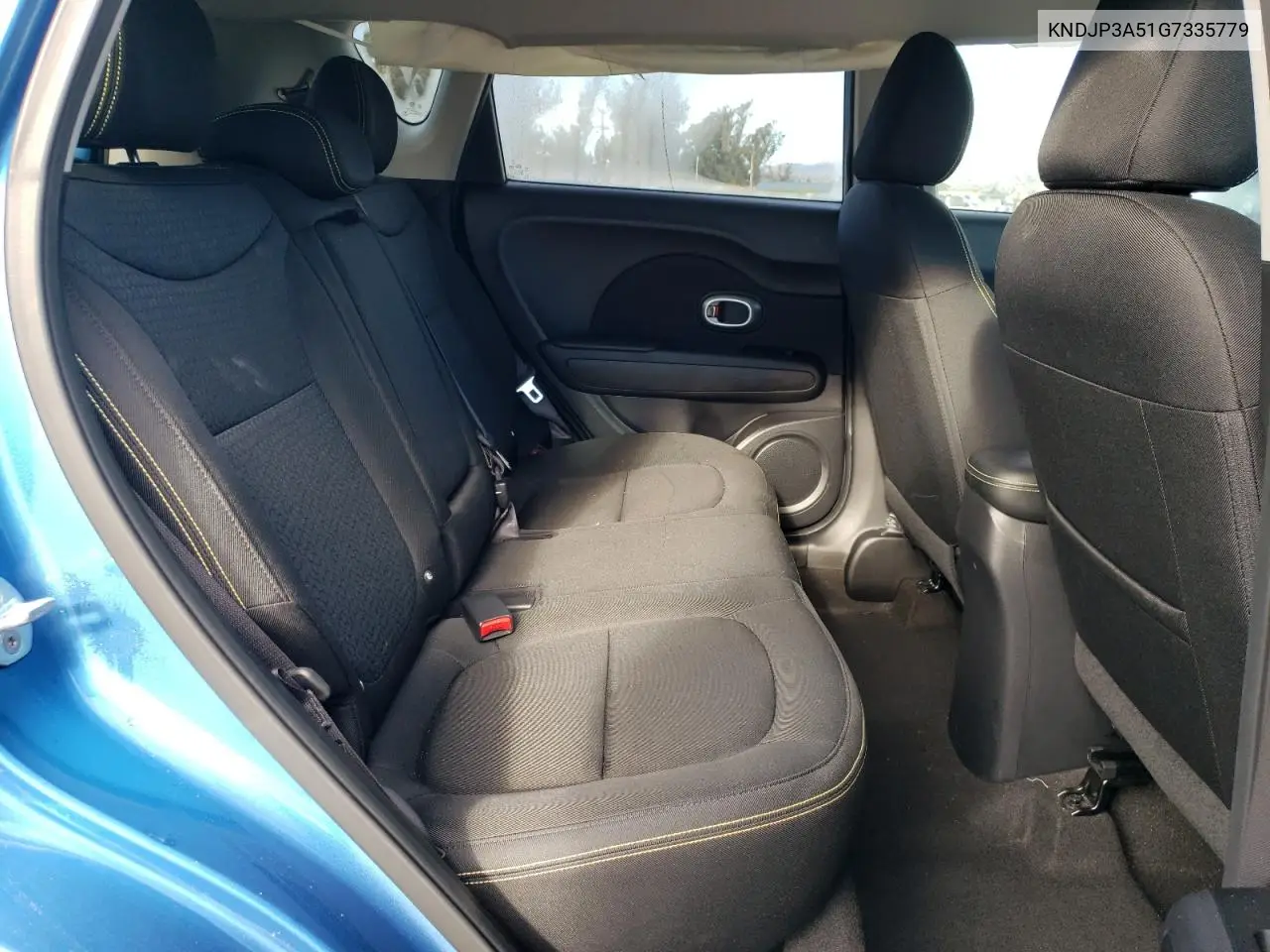 KNDJP3A51G7335779 2016 Kia Soul +