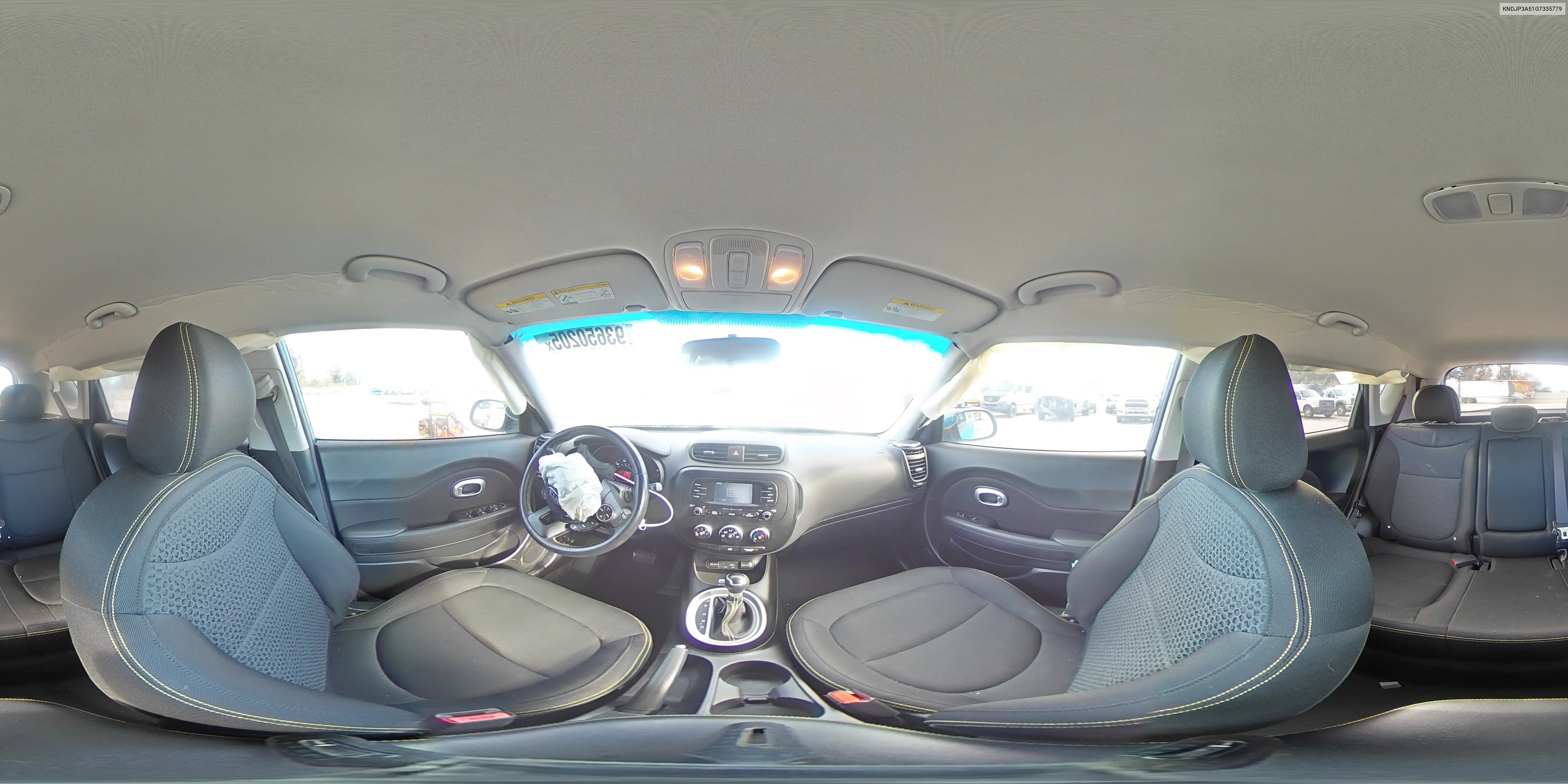 KNDJP3A51G7335779 2016 Kia Soul +