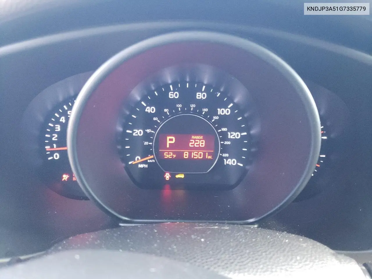 KNDJP3A51G7335779 2016 Kia Soul +