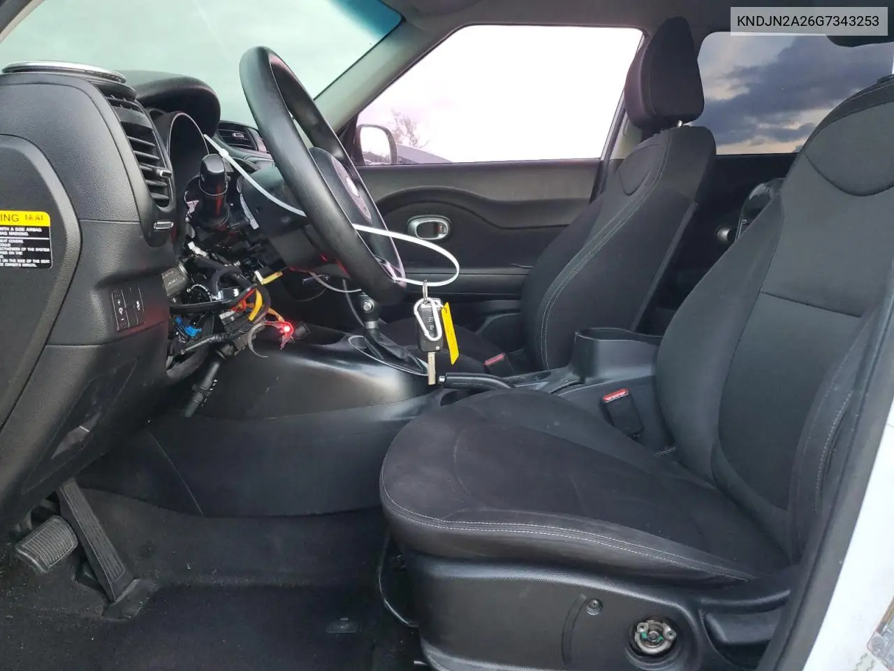 KNDJN2A26G7343253 2016 Kia Soul
