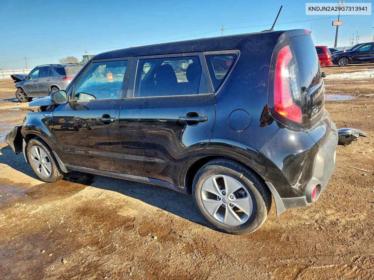 KNDJN2A29G7313941 2016 Kia Soul