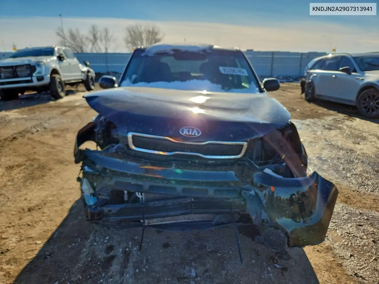 KNDJN2A29G7313941 2016 Kia Soul