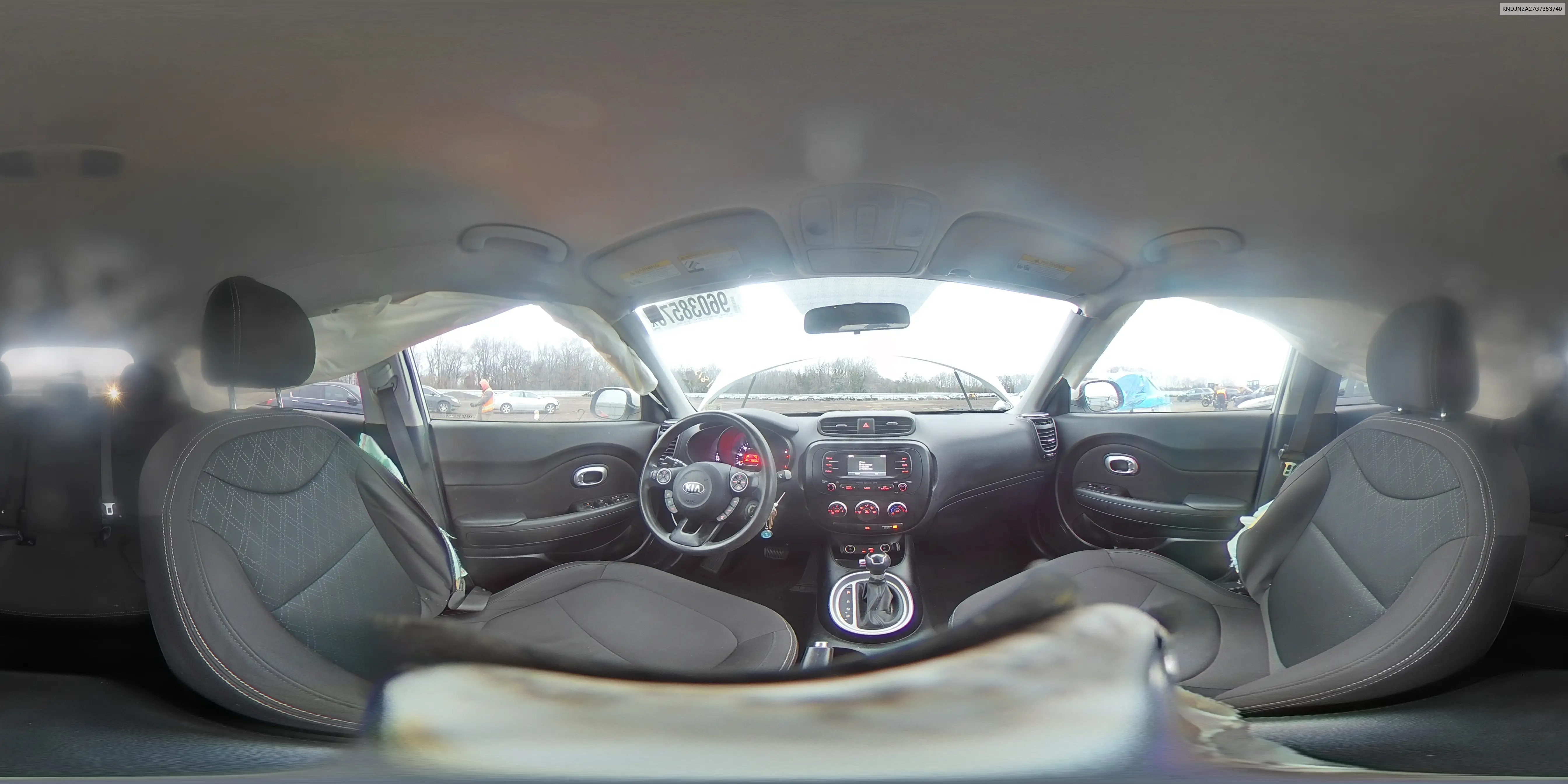 KNDJN2A27G7363740 2016 Kia Soul