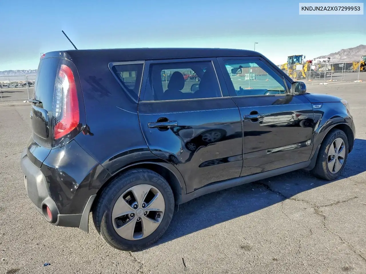 KNDJN2A2XG7299953 2016 Kia Soul