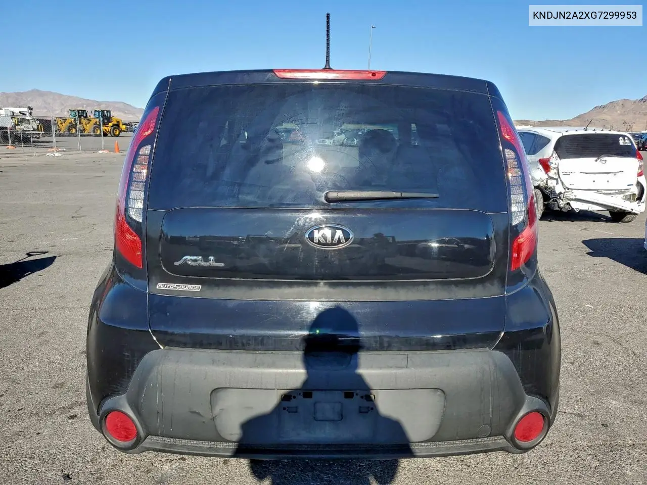KNDJN2A2XG7299953 2016 Kia Soul