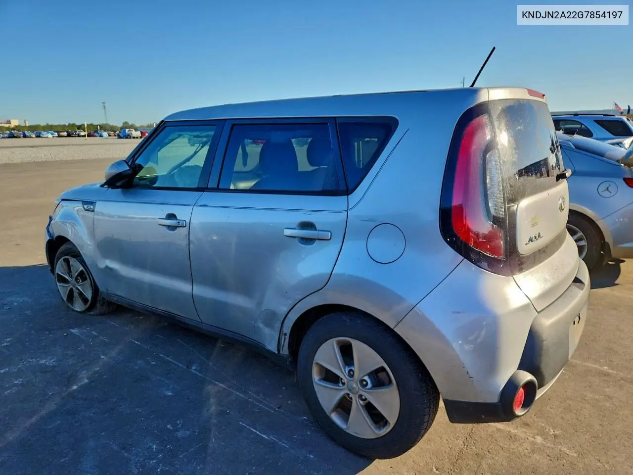 KNDJN2A22G7854197 2016 Kia Soul