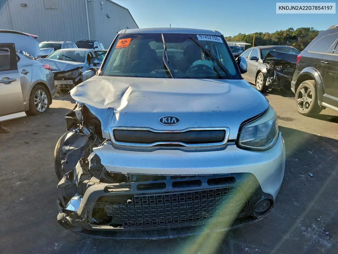 KNDJN2A22G7854197 2016 Kia Soul