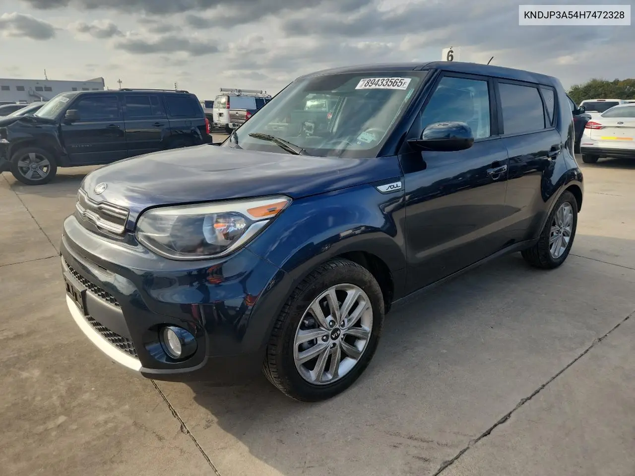 KNDJP3A54H7472328 2017 Kia Soul +