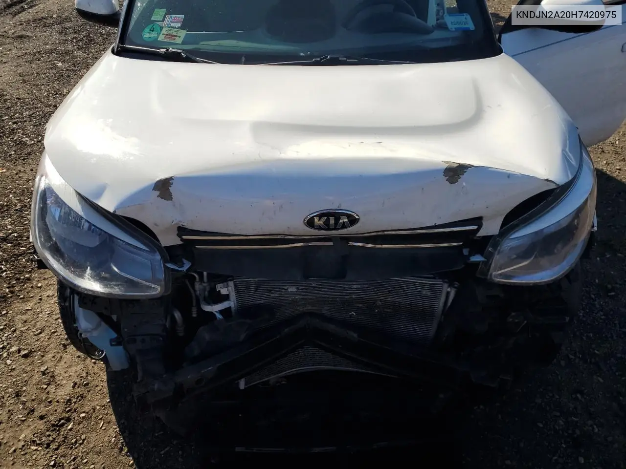 KNDJN2A20H7420975 2017 Kia Soul