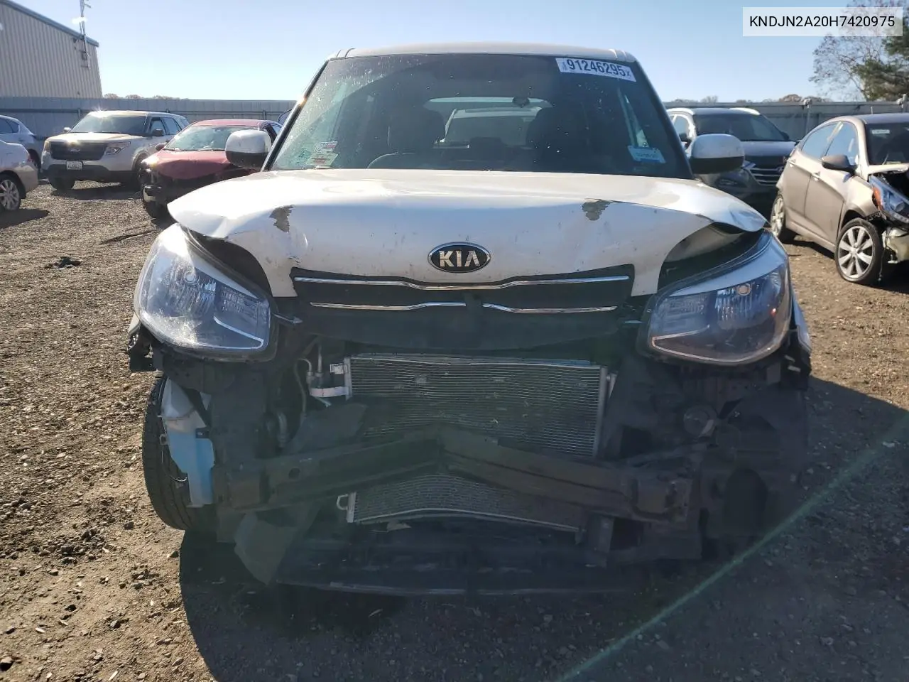 KNDJN2A20H7420975 2017 Kia Soul