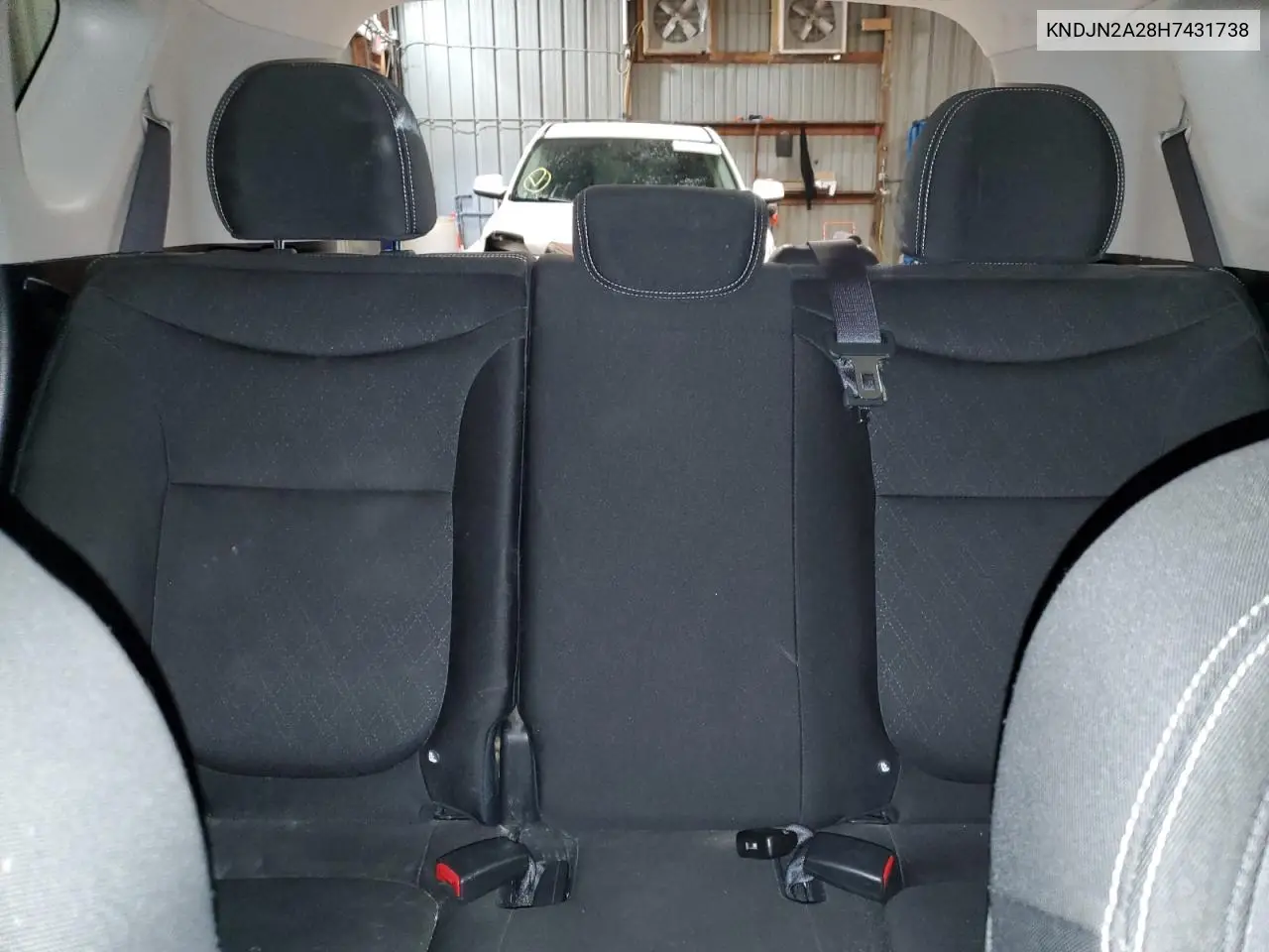KNDJN2A28H7431738 2017 Kia Soul