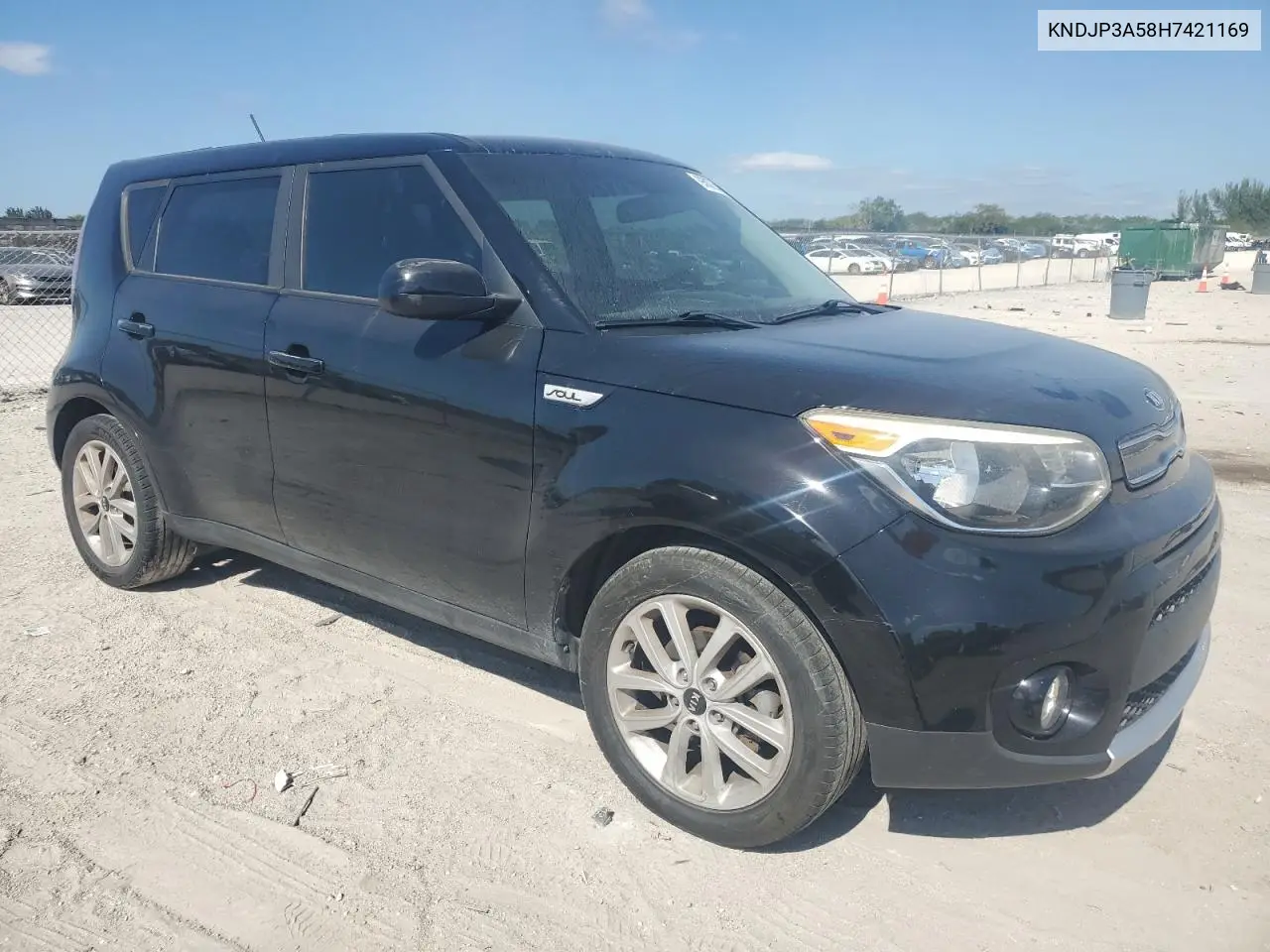 KNDJP3A58H7421169 2017 Kia Soul +