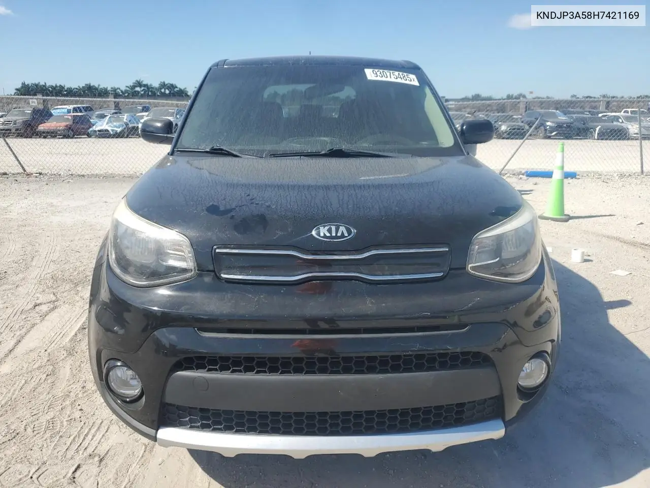 KNDJP3A58H7421169 2017 Kia Soul +