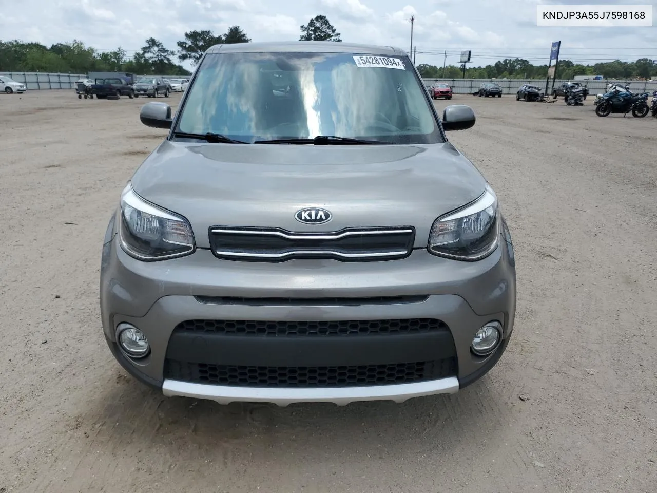 KNDJP3A55J7598168 2018 Kia Soul +