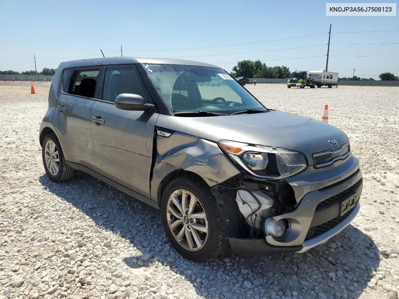 KNDJP3A56J7508123 2018 Kia Soul +