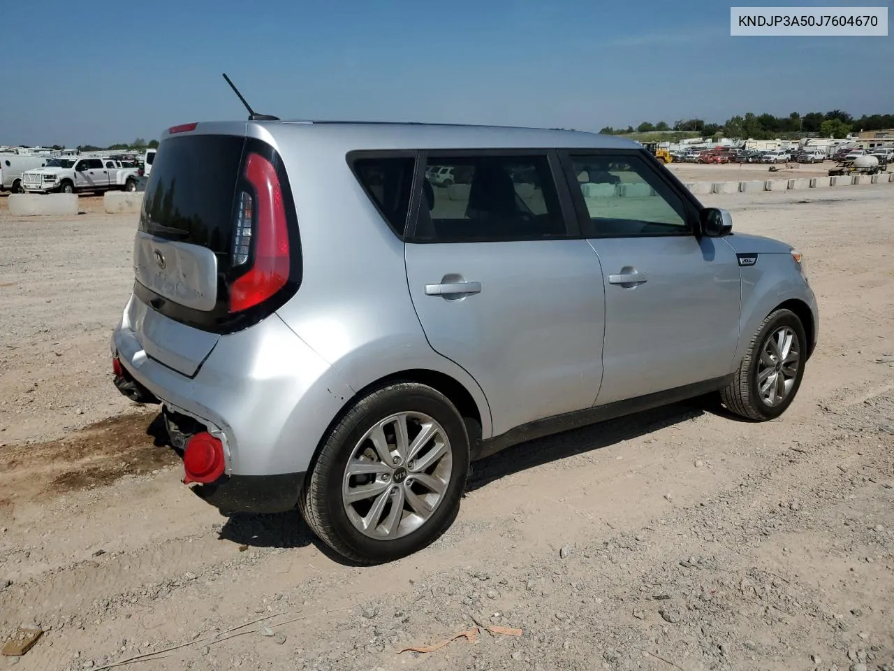 KNDJP3A50J7604670 2018 Kia Soul +