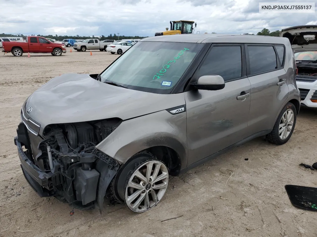 KNDJP3A5XJ7555137 2018 Kia Soul +