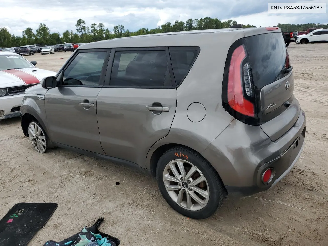 KNDJP3A5XJ7555137 2018 Kia Soul +