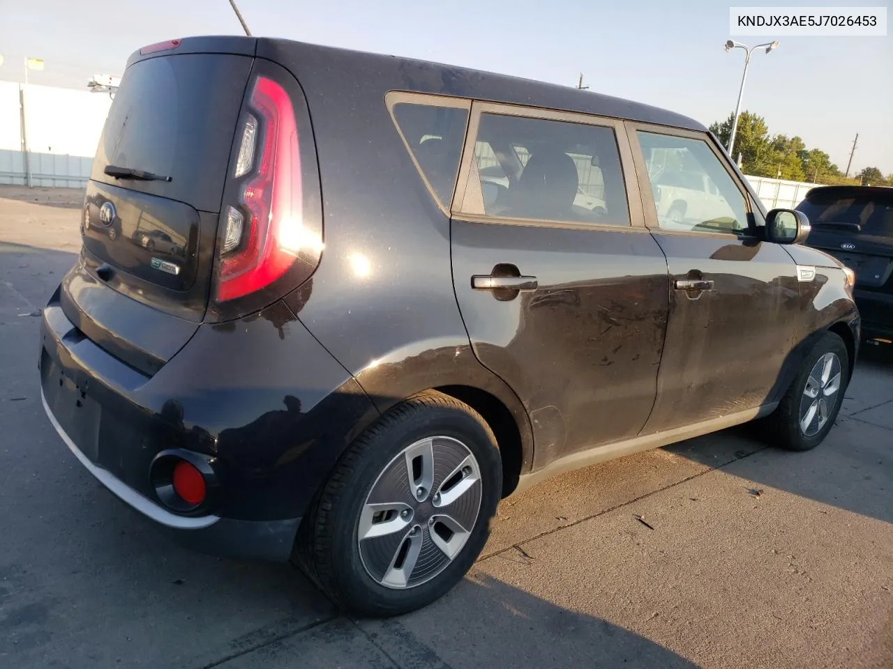 KNDJX3AE5J7026453 2018 Kia Soul Ev +