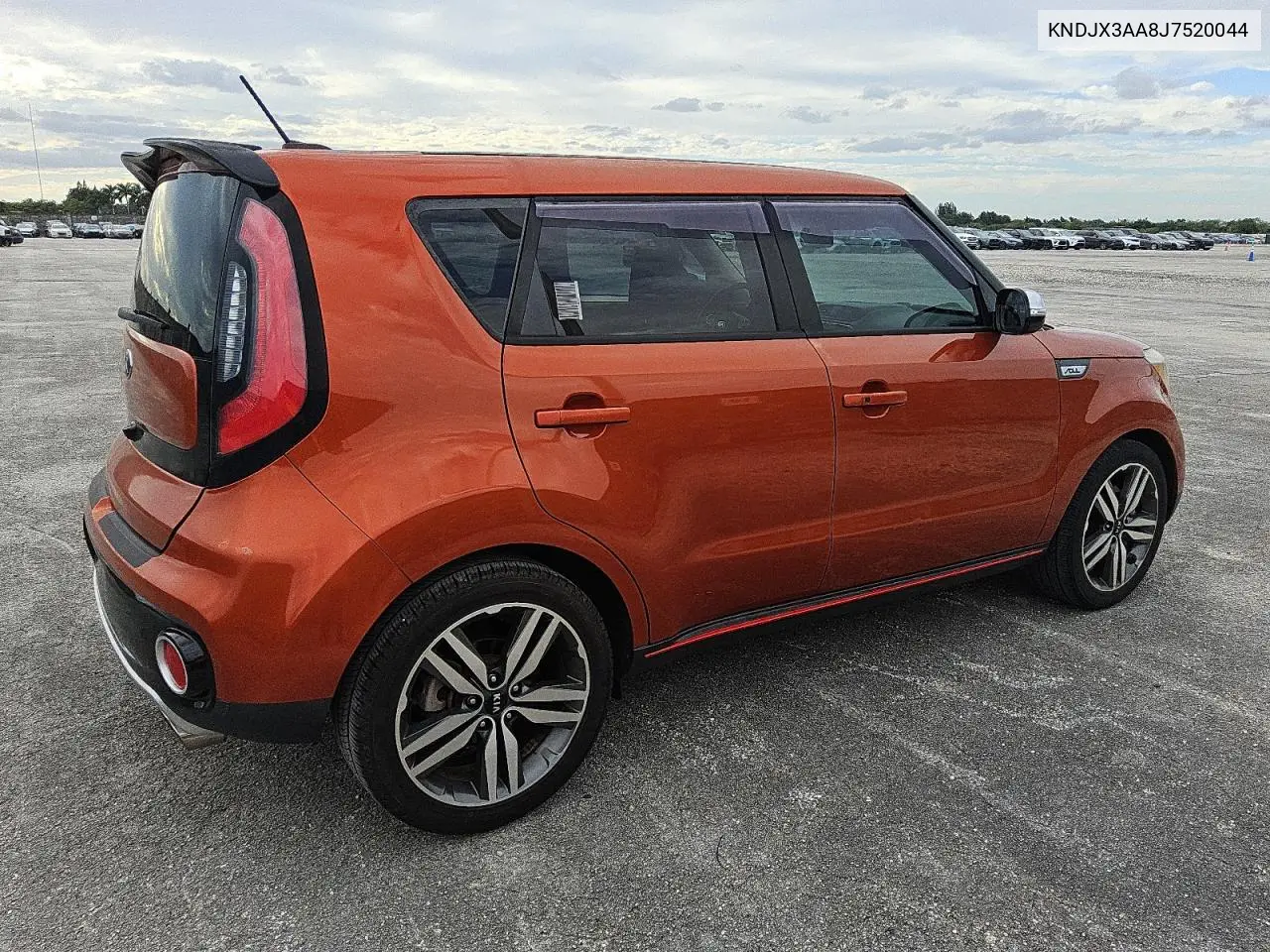 KNDJX3AA8J7520044 2018 Kia Soul !