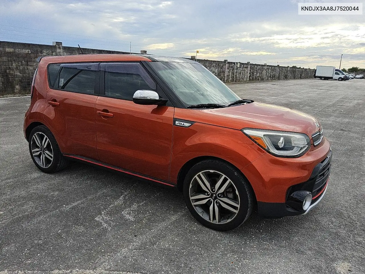 KNDJX3AA8J7520044 2018 Kia Soul !