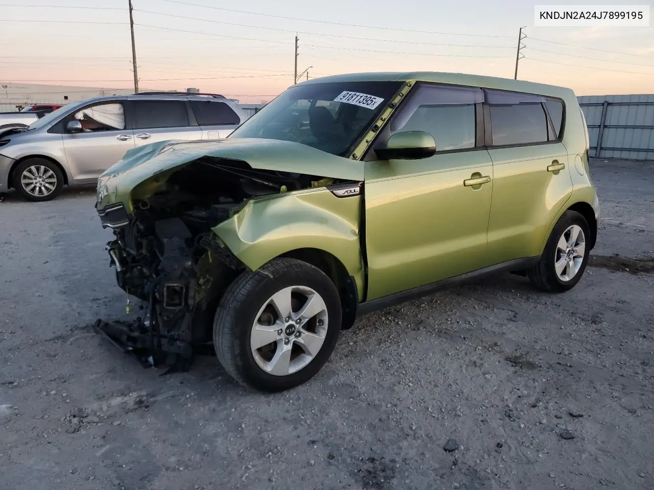 KNDJN2A24J7899195 2018 Kia Soul