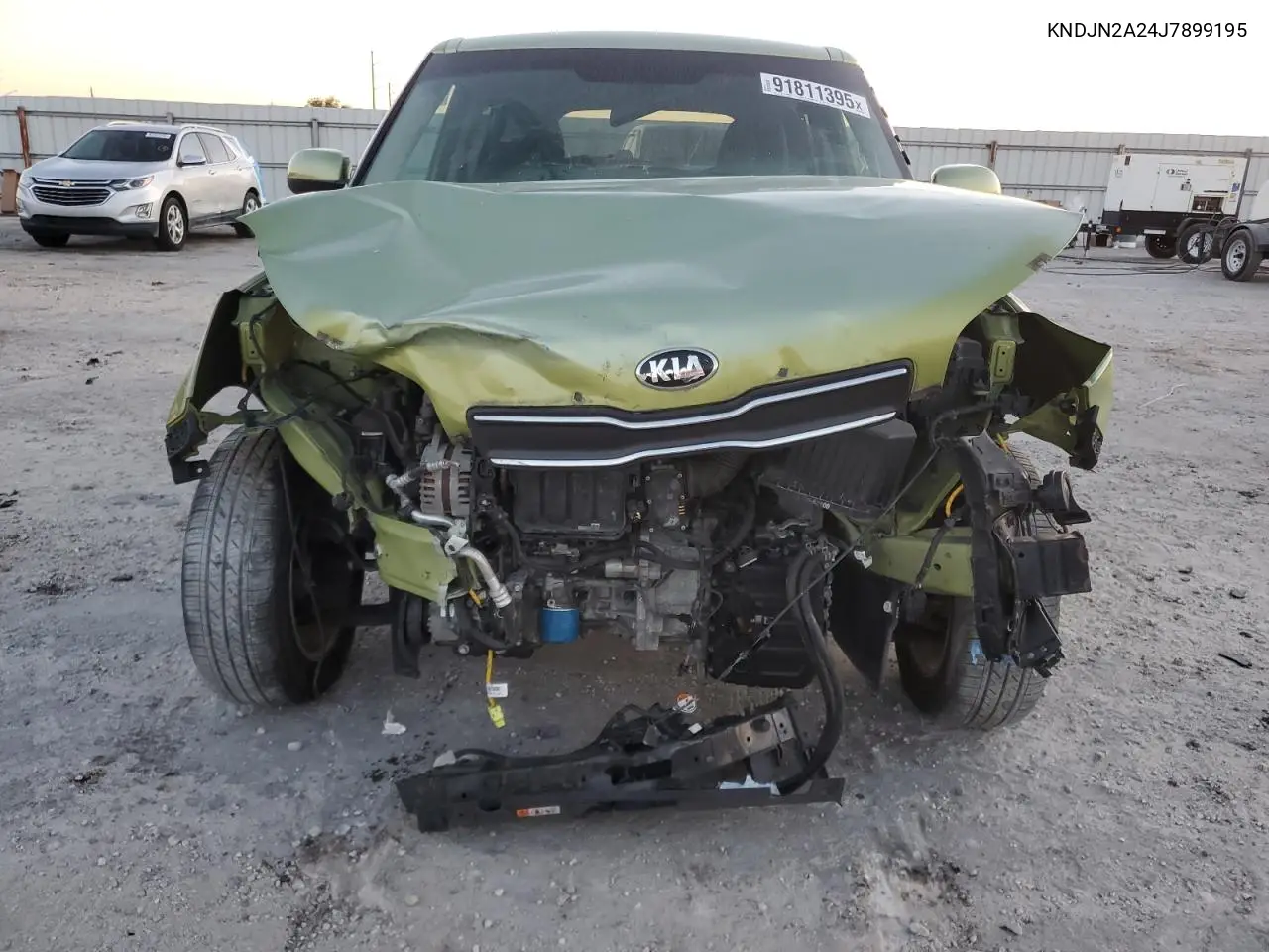 KNDJN2A24J7899195 2018 Kia Soul