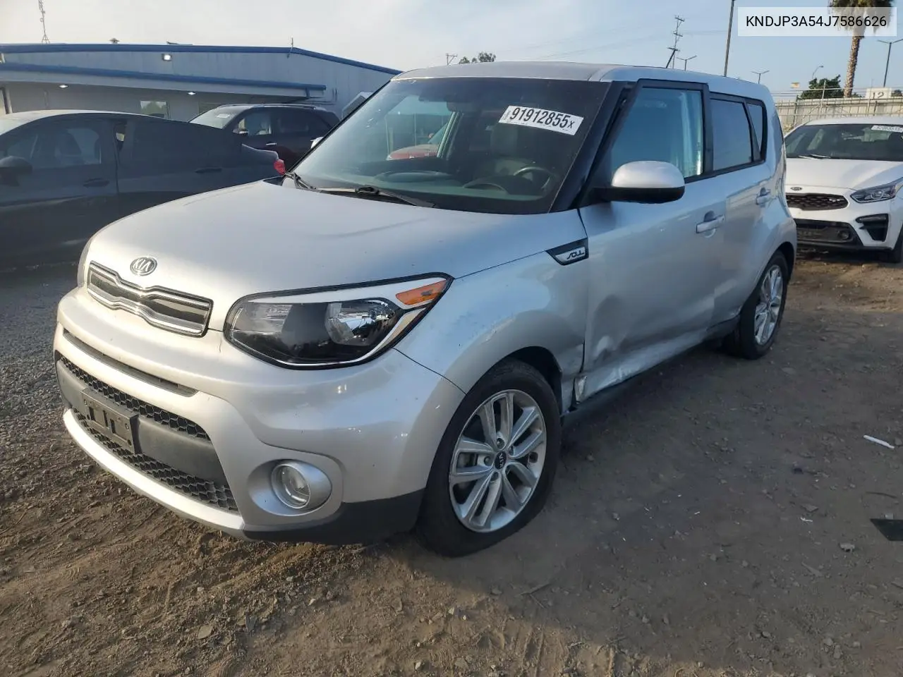 KNDJP3A54J7586626 2018 Kia Soul +