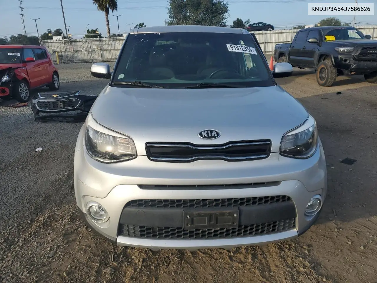 KNDJP3A54J7586626 2018 Kia Soul +