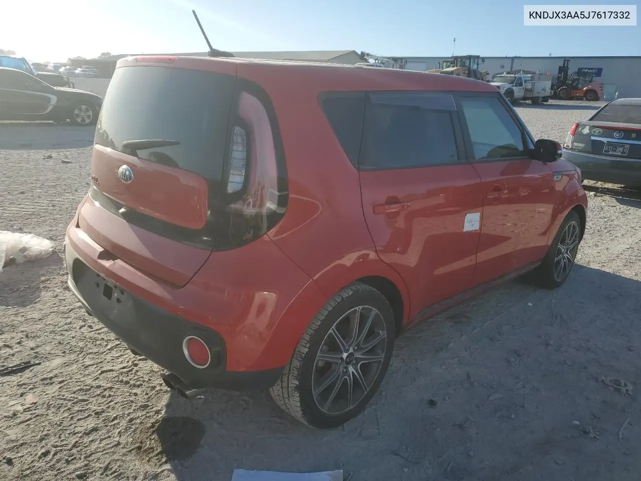 KNDJX3AA5J7617332 2018 Kia Soul !