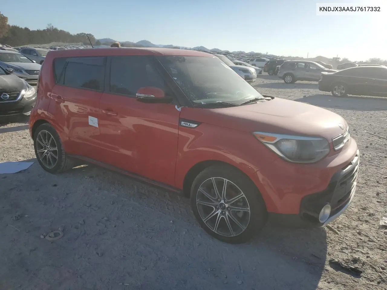 KNDJX3AA5J7617332 2018 Kia Soul !