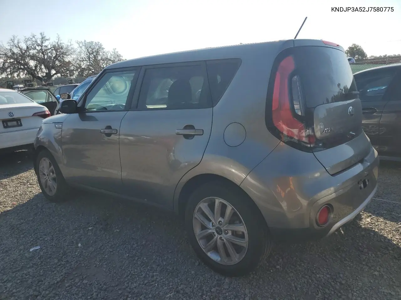 KNDJP3A52J7580775 2018 Kia Soul +