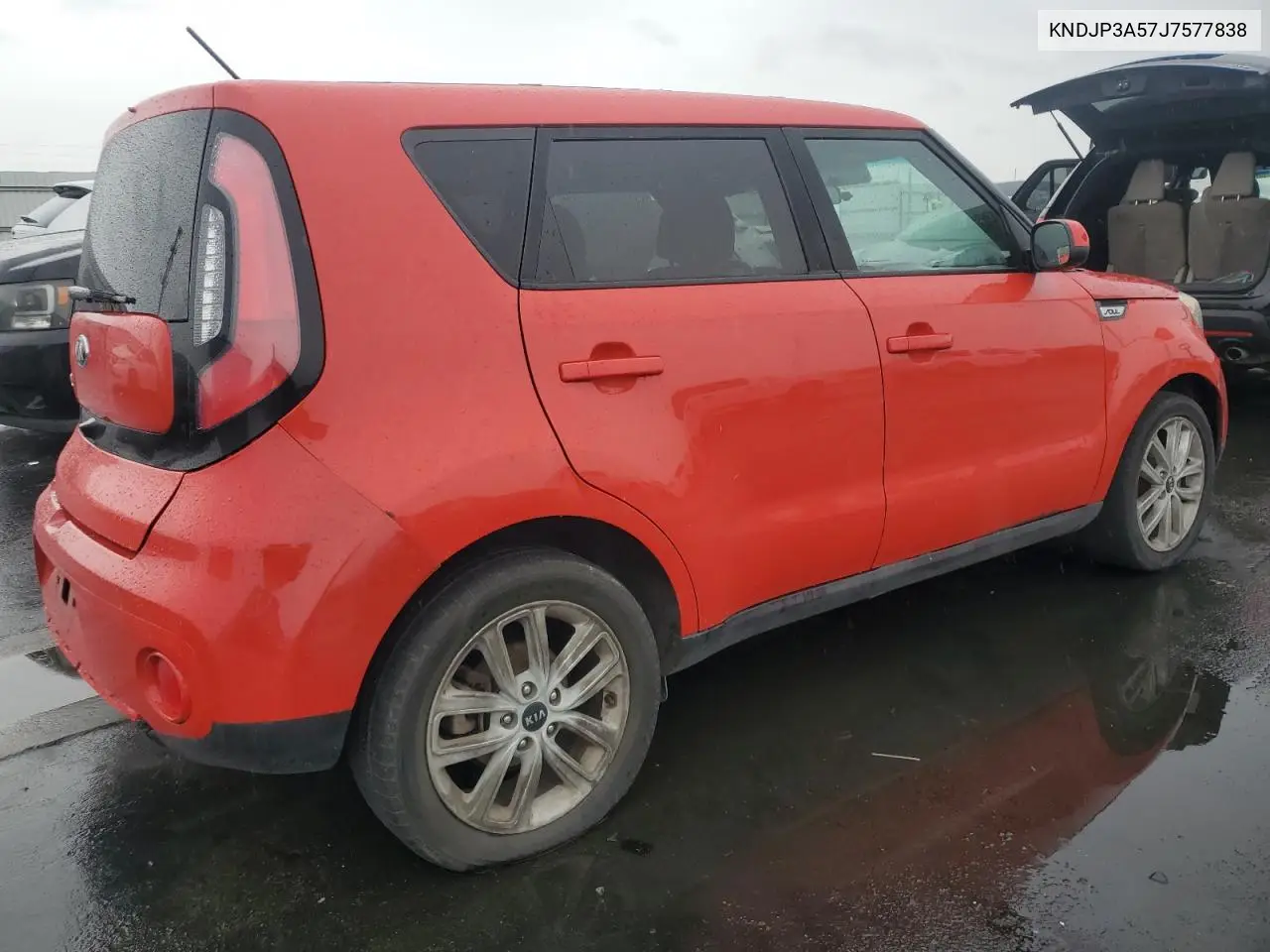 KNDJP3A57J7577838 2018 Kia Soul +