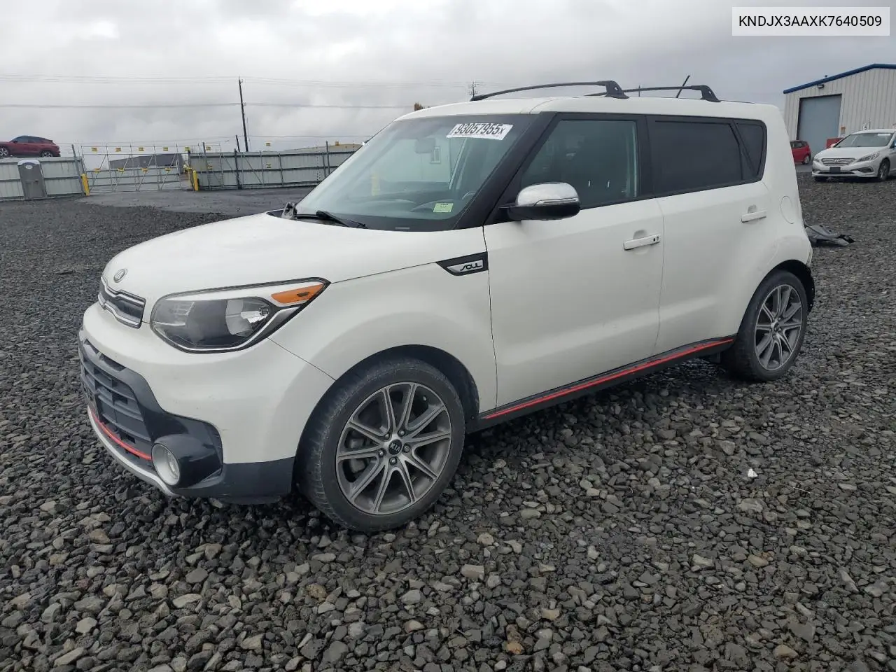 KNDJX3AAXK7640509 2019 Kia Soul !