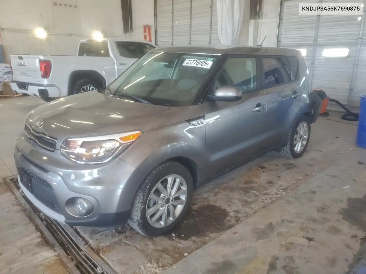 KNDJP3A56K7690875 2019 Kia Soul +