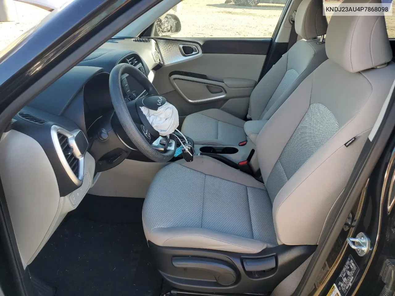 KNDJ23AU4P7868098 2023 Kia Soul Lx