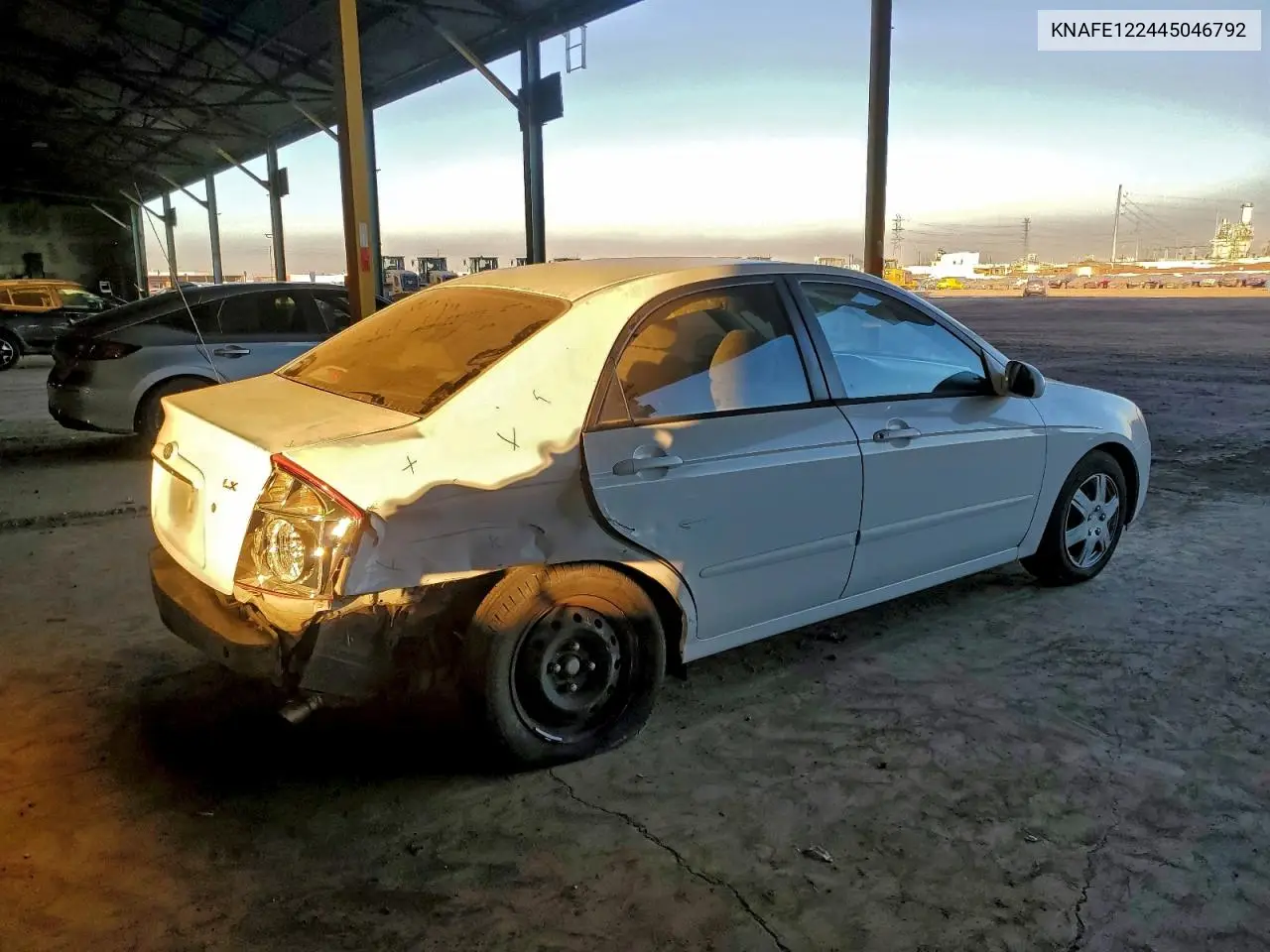 KNAFE122445046792 2004 Kia Spectra Lx