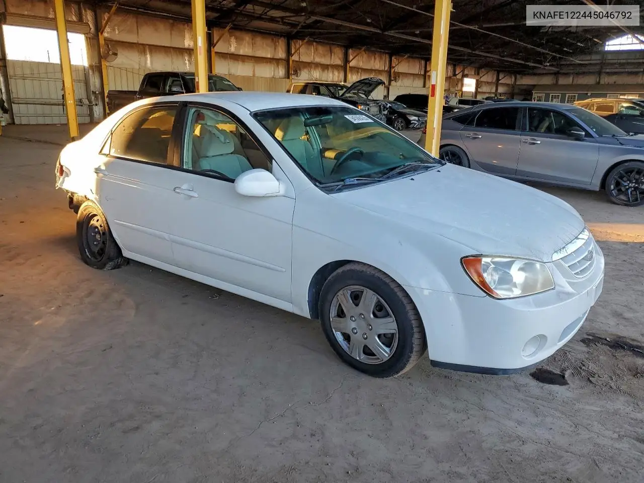 KNAFE122445046792 2004 Kia Spectra Lx