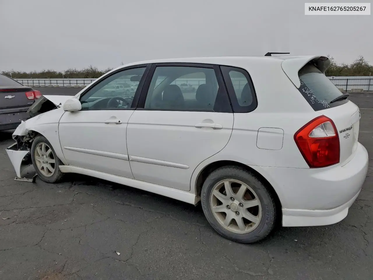 KNAFE162765205267 2006 Kia Spectra5