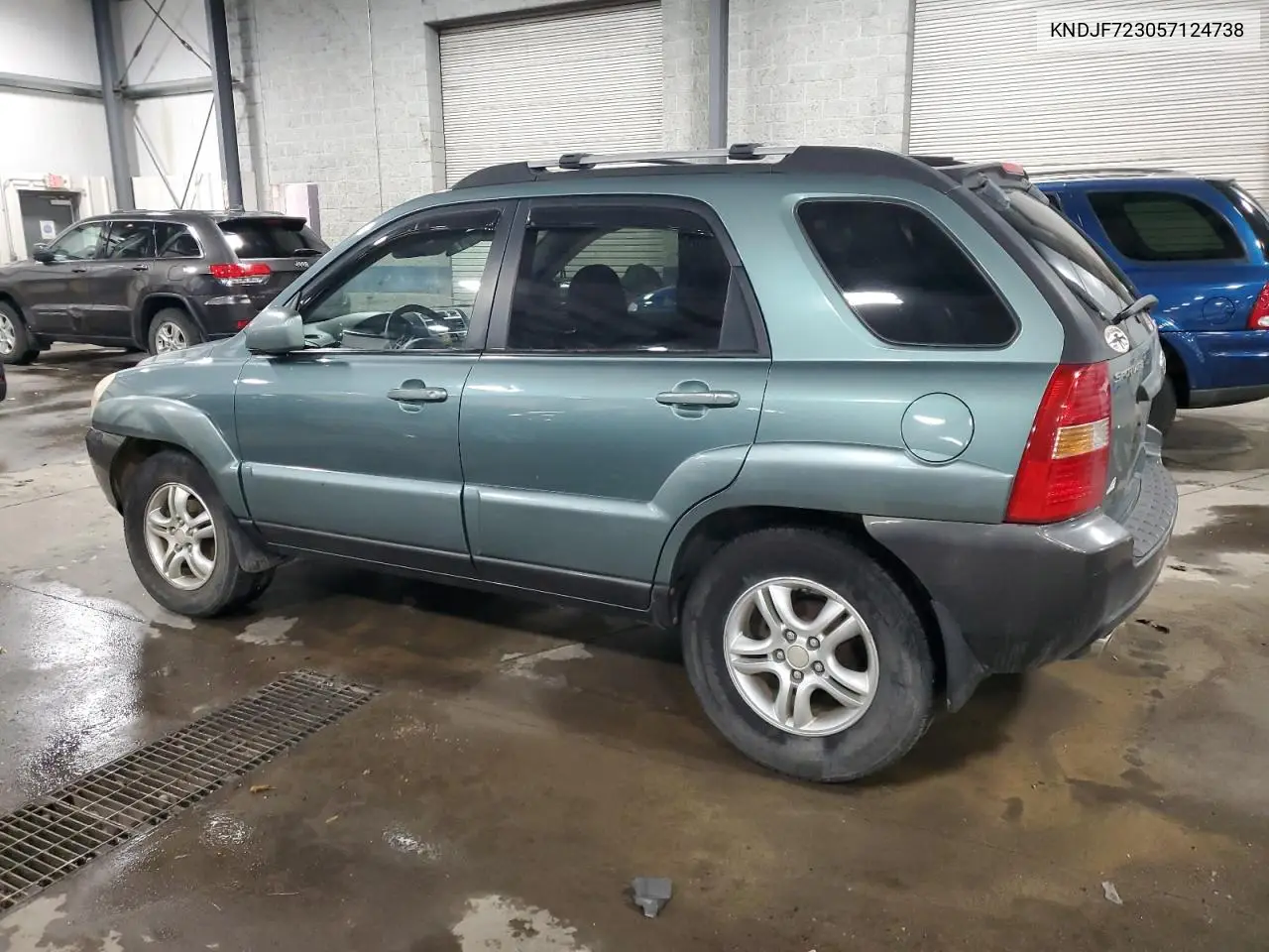 KNDJF723057124738 2005 Kia New Sportage