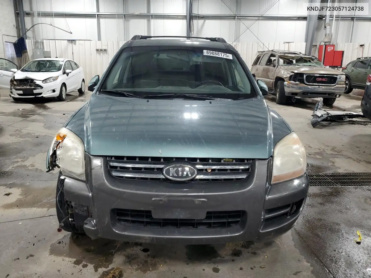KNDJF723057124738 2005 Kia New Sportage