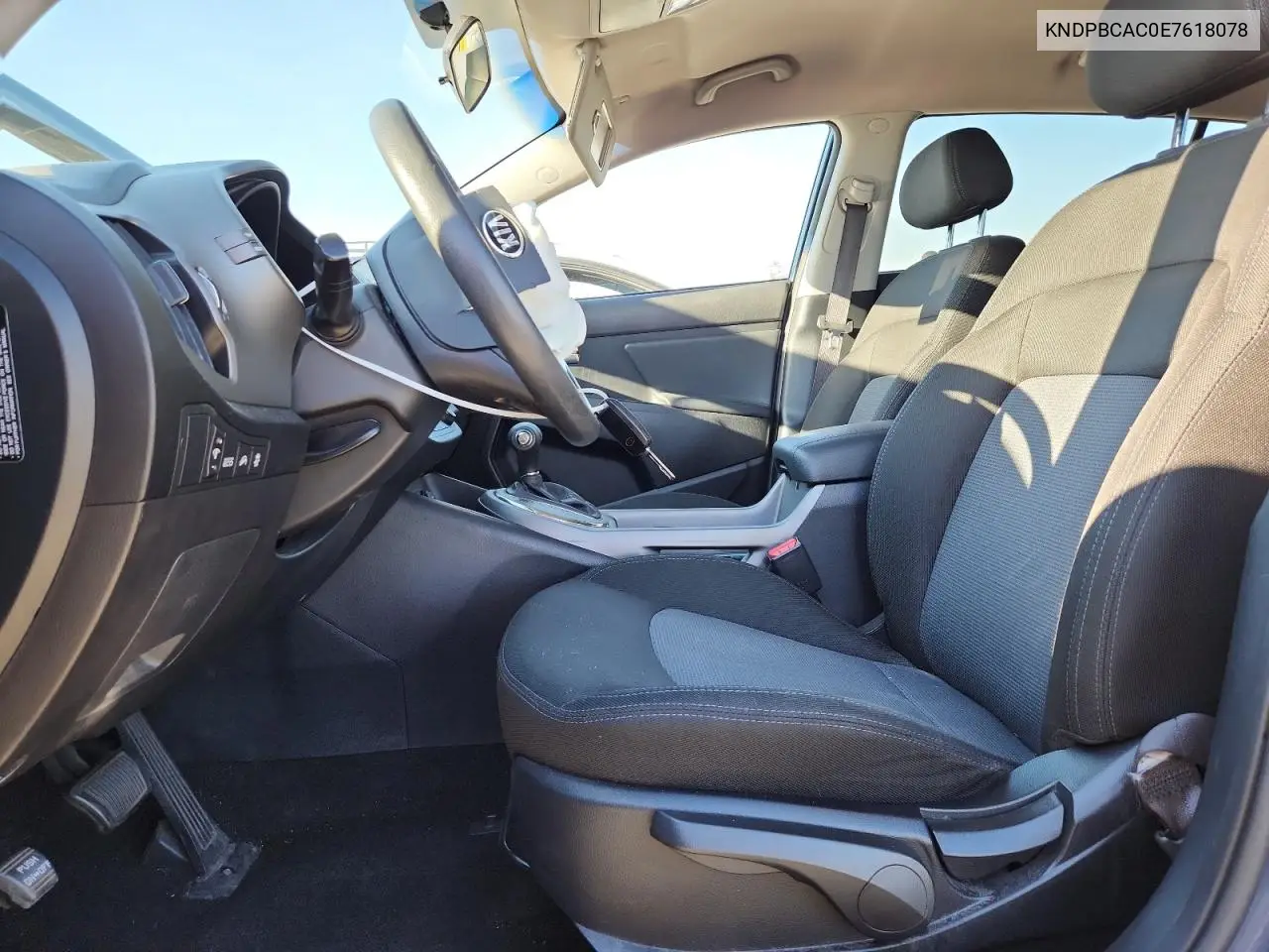 KNDPBCAC0E7618078 2014 Kia Sportage Lx