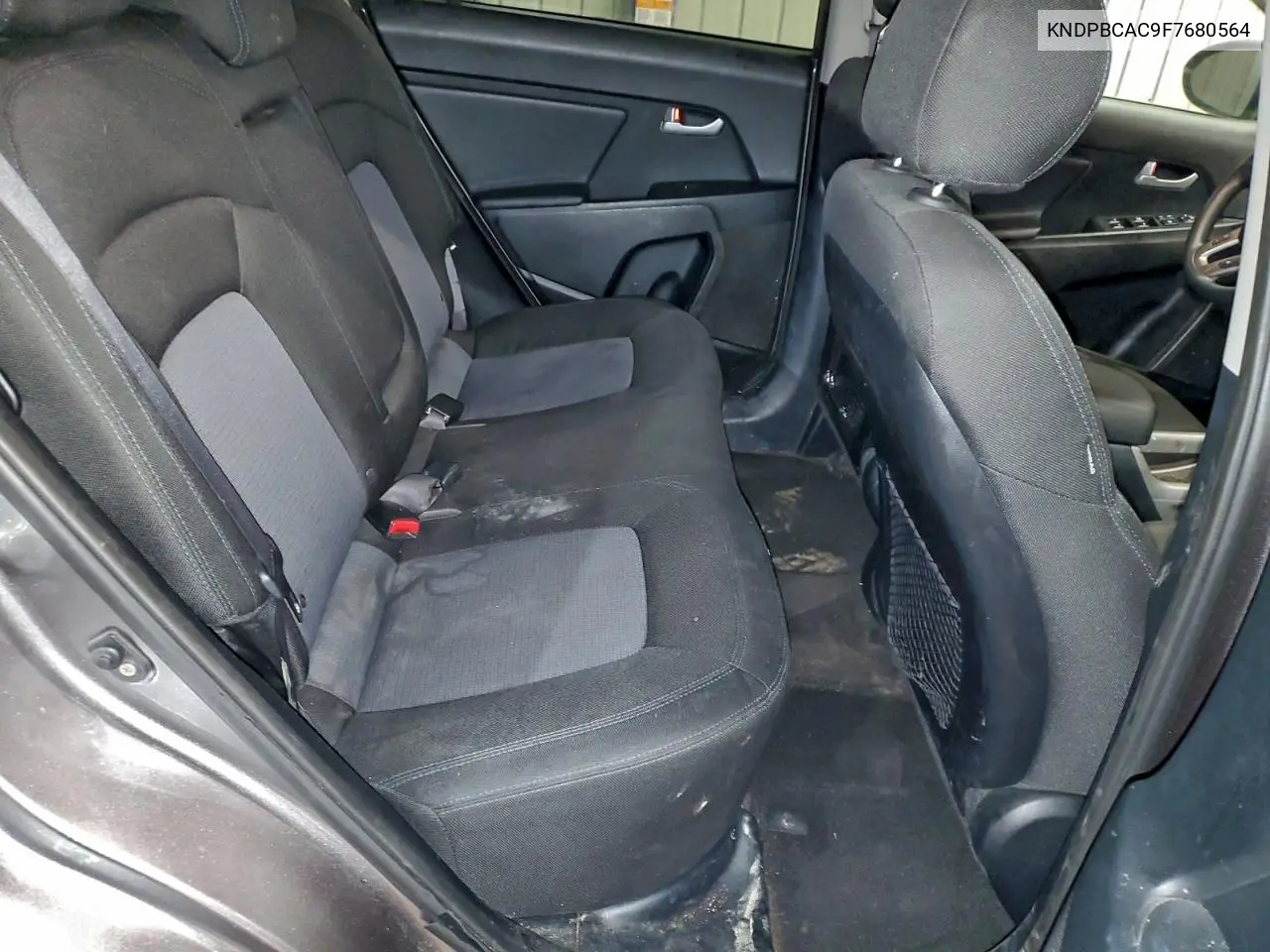 KNDPBCAC9F7680564 2015 Kia Sportage Lx