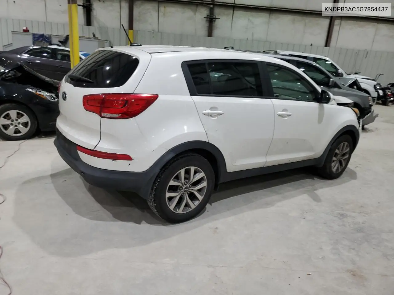 KNDPB3AC5G7854437 2016 Kia Sportage Lx