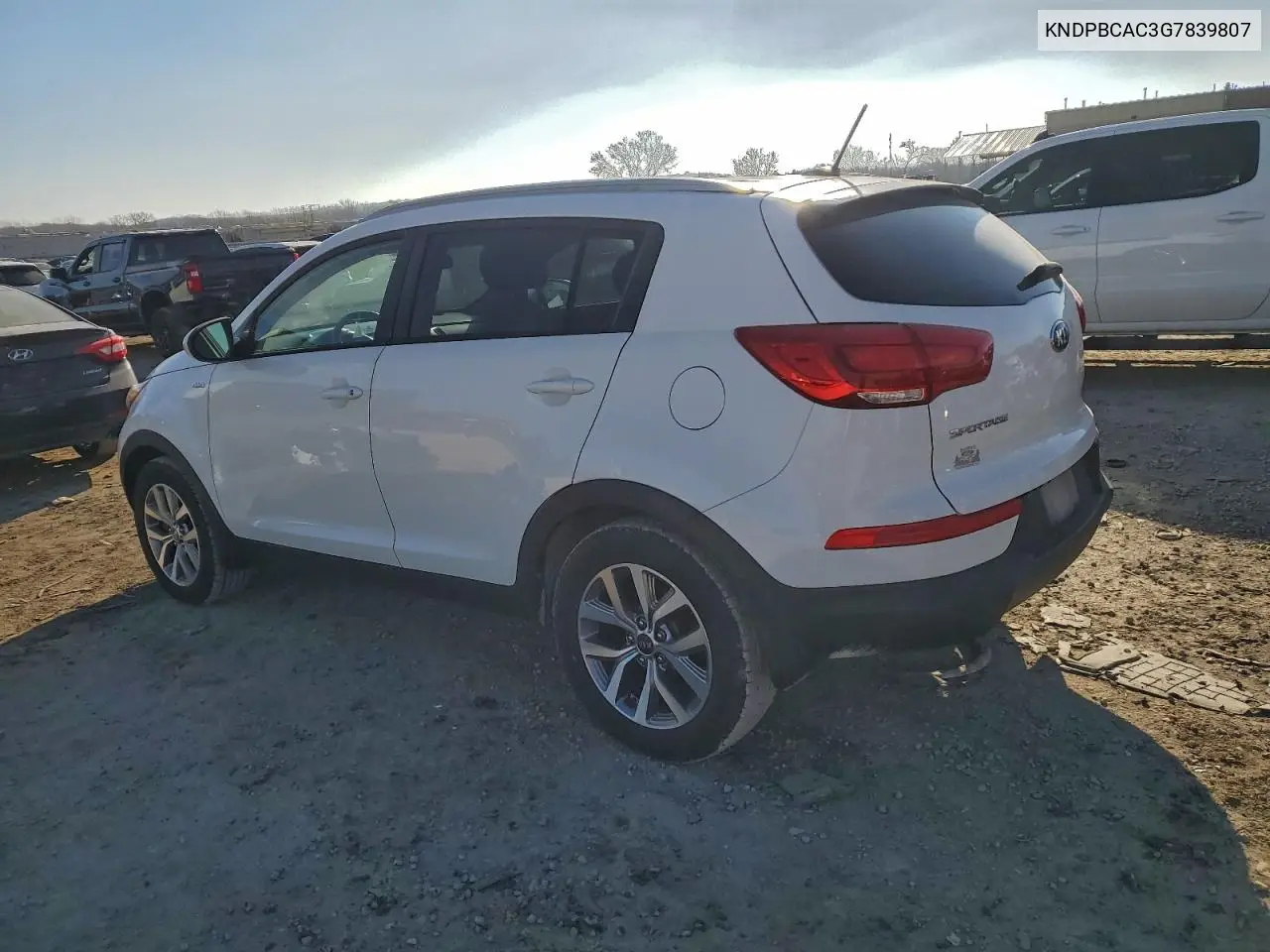 KNDPBCAC3G7839807 2016 Kia Sportage Lx