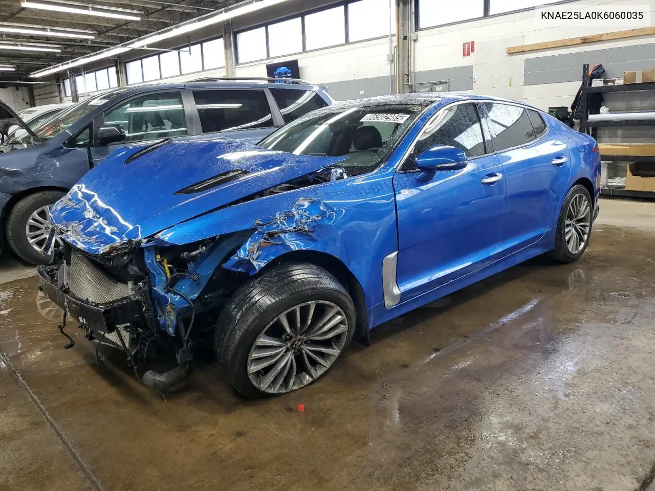 KNAE25LA0K6060035 2019 Kia Stinger Premium