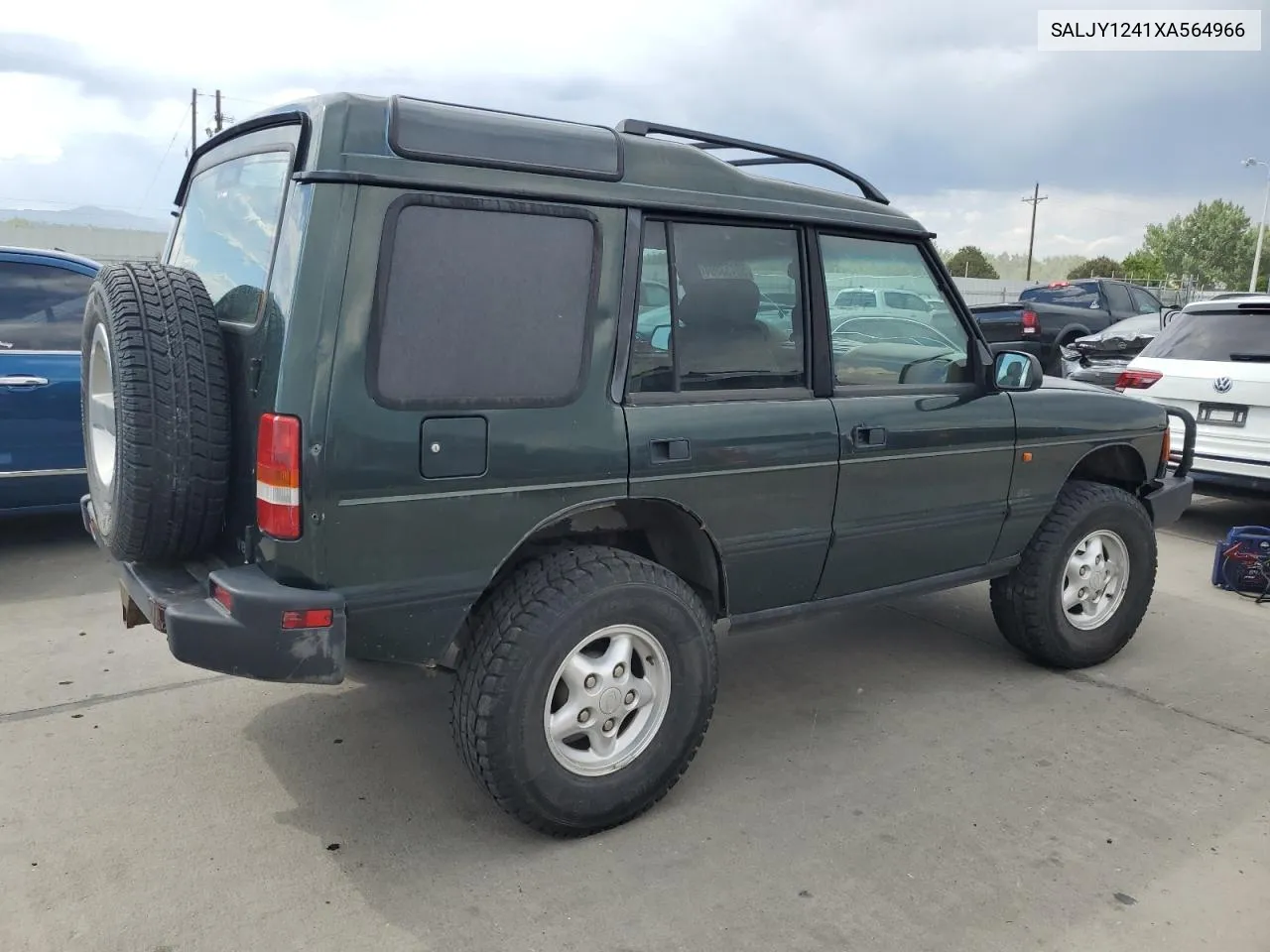 1999 Land Rover Discovery VIN: SALJY1241XA564966 Lot: 58433004