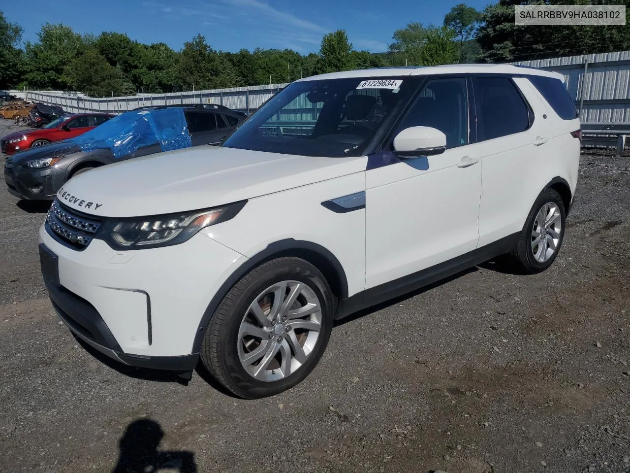 2017 Land Rover Discovery Hse VIN: SALRRBBV9HA038102 Lot: 61229634