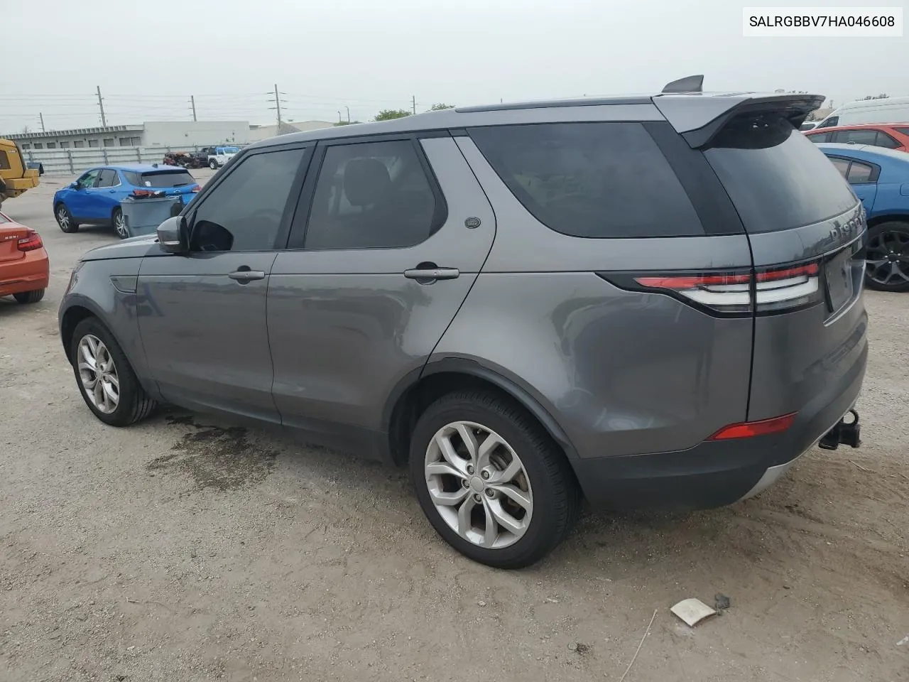 SALRGBBV7HA046608 2017 Land Rover Discovery Se