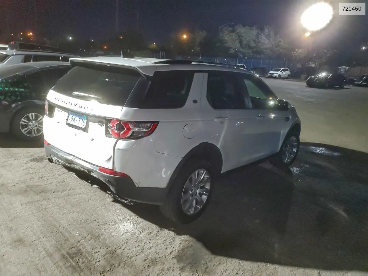 720450 2017 Land Rover Discovery